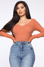 将图片加载到图库查看器，Hazel Ribbed Henley Bodysuit - Rose
