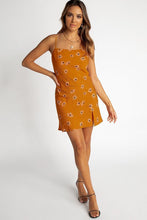 将图片加载到图库查看器，ANCHOR ME ORANGE FLORAL MINI DRESS
