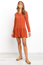 将图片加载到图库查看器，Allia Dress - Rust
